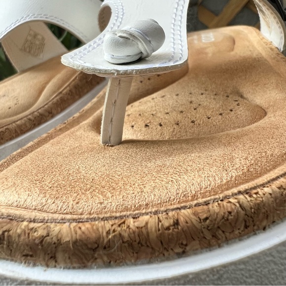 IZOD Women’s Adjustable Straps in size 6M - Picture 10 of 11